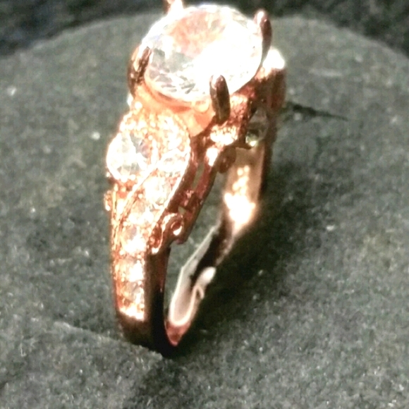 White sapphire and rose gold filled. - Picture 2 of 4